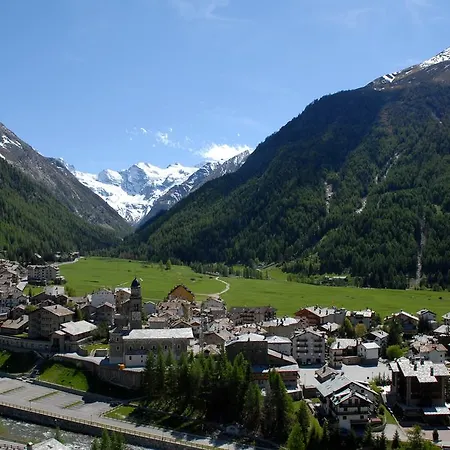 De La Tor Hotel Cogne