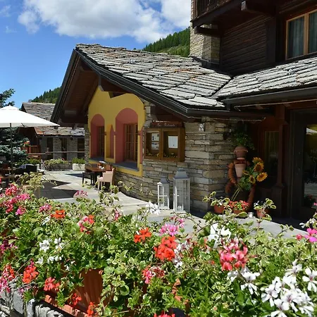 De La Tor Hotel Cogne