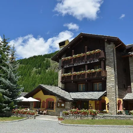 De La Tor Hotel 3*