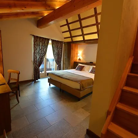 Hotel De La Tor 3*